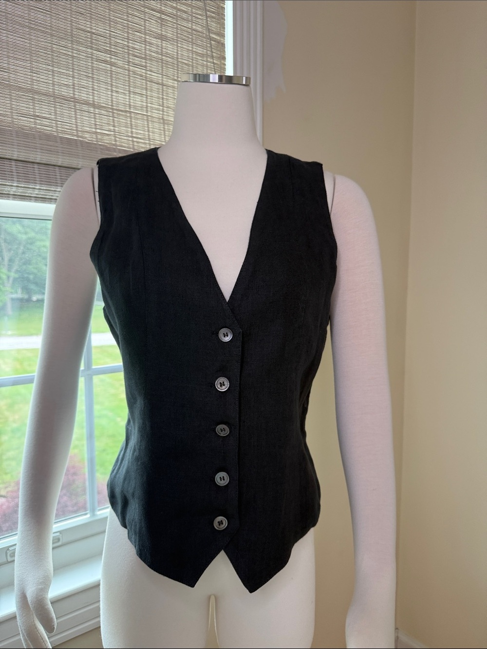 Navy Linen Button-Front Vest